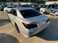 2014 Toyota Crown Hybrid