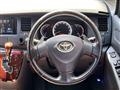 2010 Toyota Isis