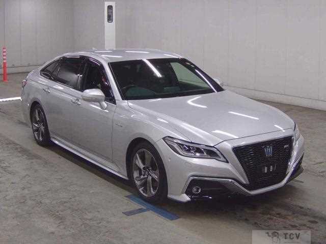 2019 Toyota Crown Hybrid