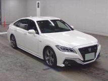 2018 Toyota Crown Hybrid