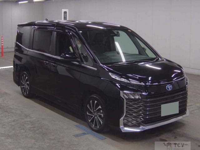 2023 Toyota Voxy