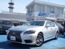 2016 Lexus LS