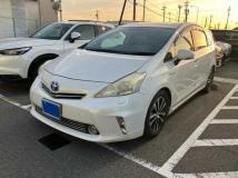 2011 Toyota PRIUS α