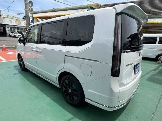 Honda Step WGN 2026 — фото 4 купить в Москве