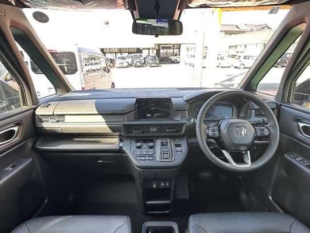 Honda Step WGN 2026 — фото 4 купить в Москве
