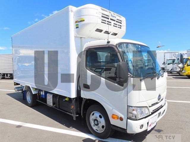 2023 Hino Dutro
