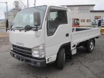 2013 Isuzu Elf Truck