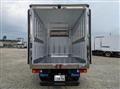 2025 Mitsubishi Fuso Canter