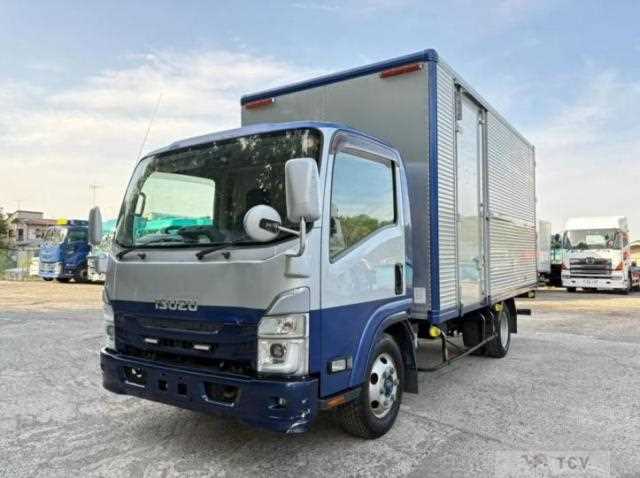 2021 Isuzu Elf Truck
