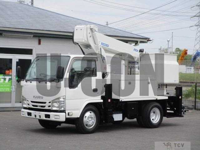 2015 Isuzu Elf Truck