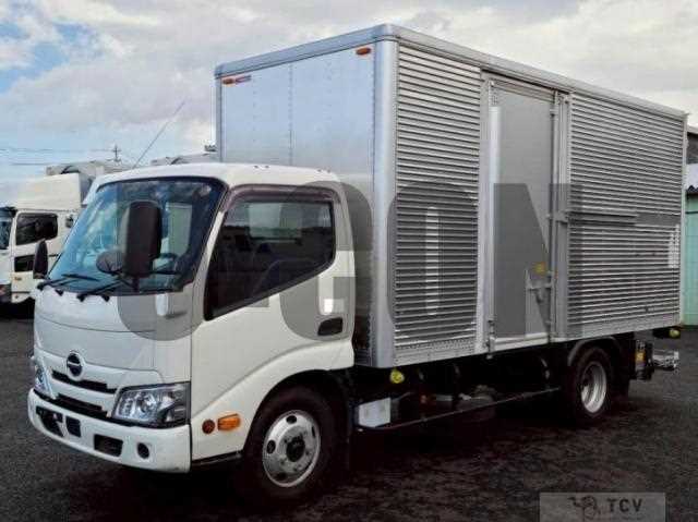 2022 Hino Dutro