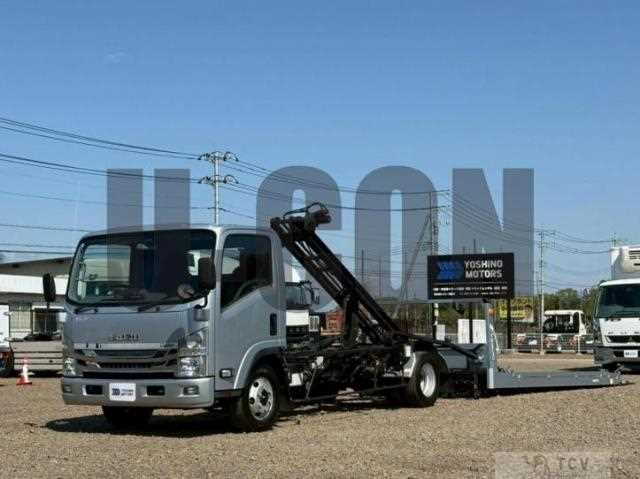 2021 Isuzu Elf Truck
