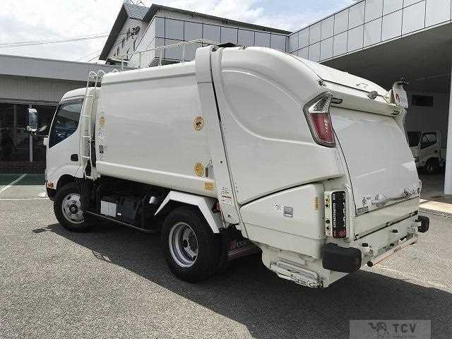 2021 Hino Dutro