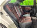 2013 Toyota Crown Hybrid