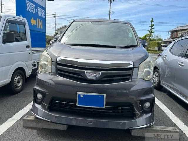 2010 Toyota Noah
