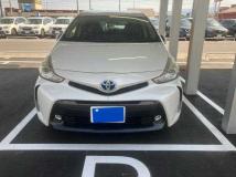 2015 Toyota PRIUS α