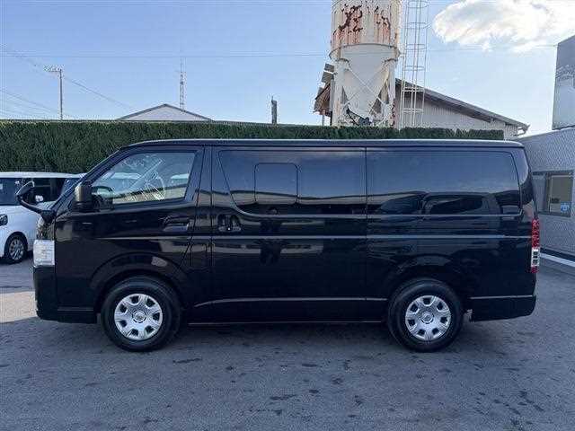 Toyota Hiace Van 2024 — миниатюра 4