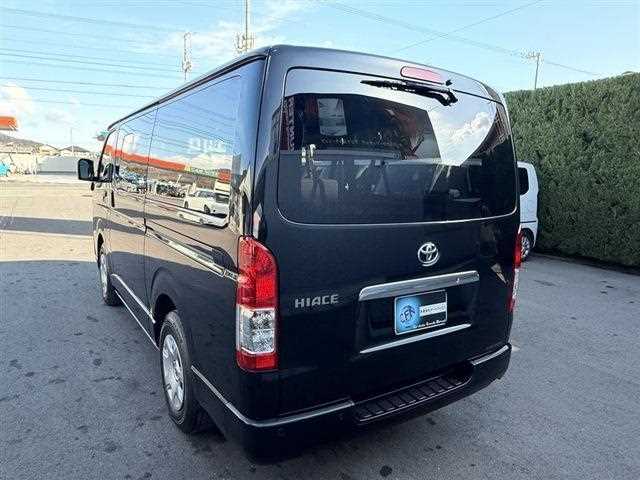 Toyota Hiace Van 2024 — миниатюра 11