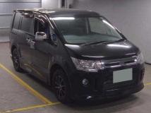 2016 Mitsubishi Delica D5