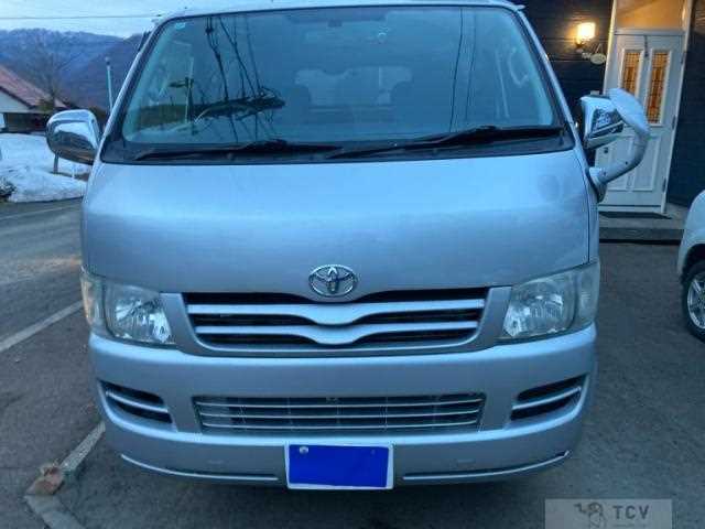 2006 Toyota Regius Wagon