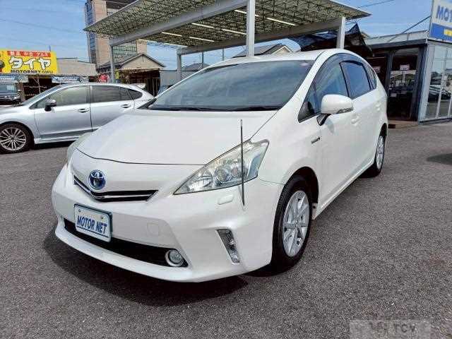 2012 Toyota PRIUS α