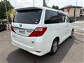 2013 Toyota Alphard Hybrid