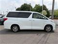 2013 Toyota Alphard Hybrid