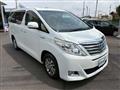 2013 Toyota Alphard Hybrid