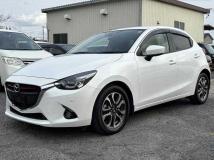 2016 Mazda Demio