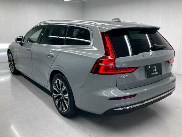 Volvo V60 2025 — фото 9 купить в Москве