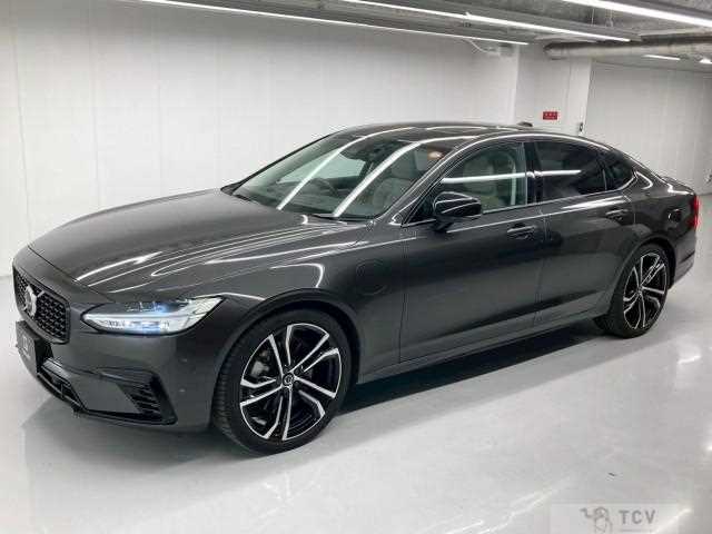 2023 Volvo S90
