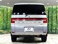 2017 Mitsubishi Delica D5