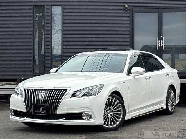 2013 Toyota Crown Majesta
