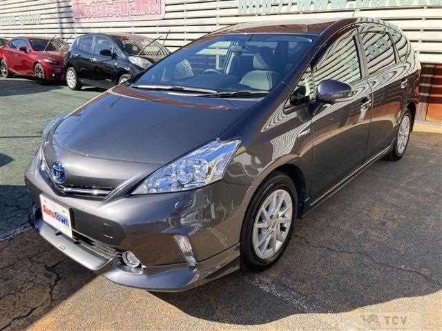 2013 Toyota PRIUS α