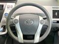 2013 Toyota PRIUS α