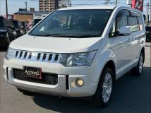 2017 Mitsubishi Delica D5