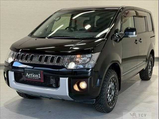 2017 Mitsubishi Delica D5