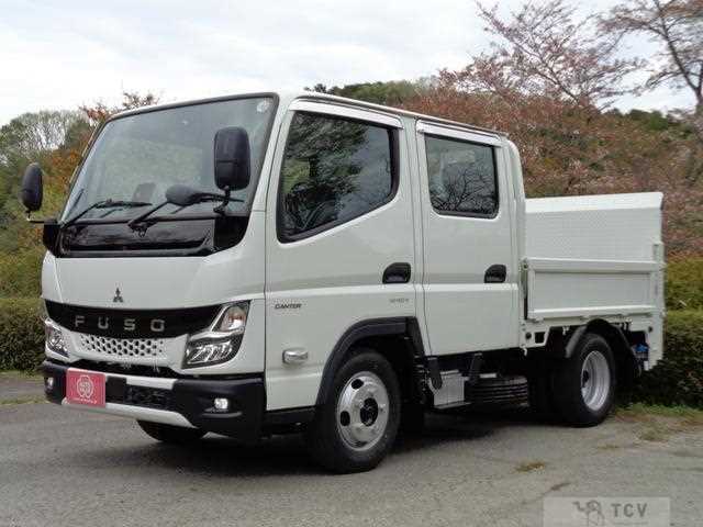 2025 Mitsubishi Fuso Canter