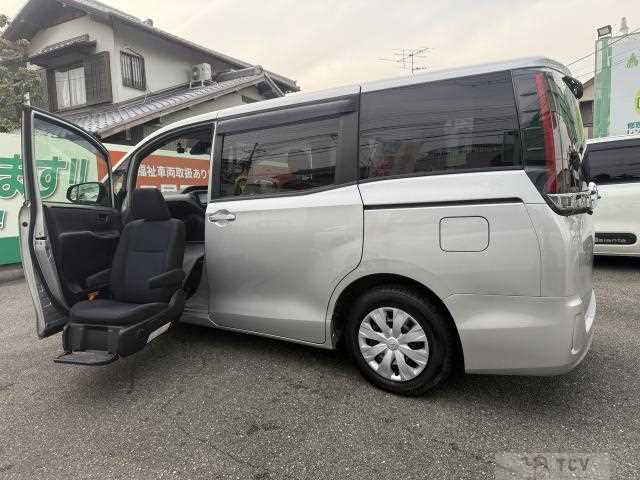 2021 Toyota Noah