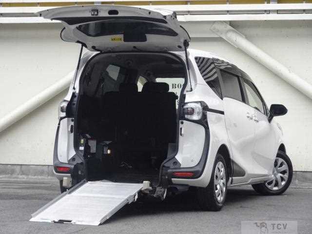 2017 Toyota Sienta