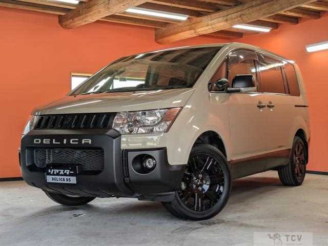 2010 Mitsubishi Delica D5