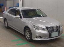 2017 Toyota Crown Hybrid