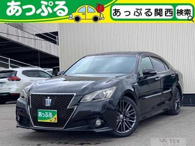 2014 Toyota Crown Hybrid
