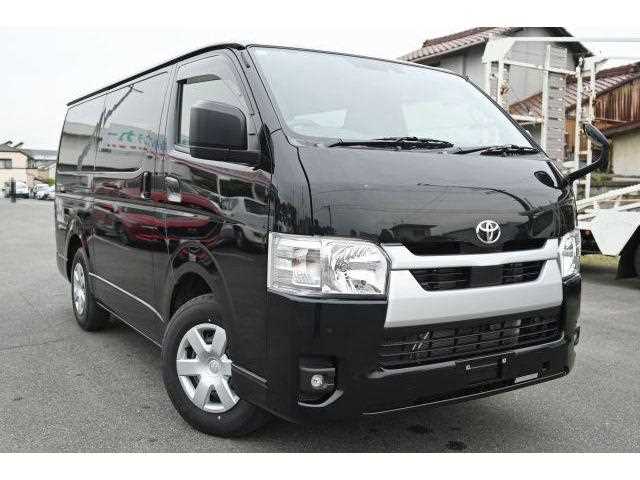 Toyota Hiace Van 2025 — миниатюра 2