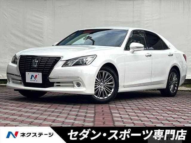 2015 Toyota Crown Hybrid