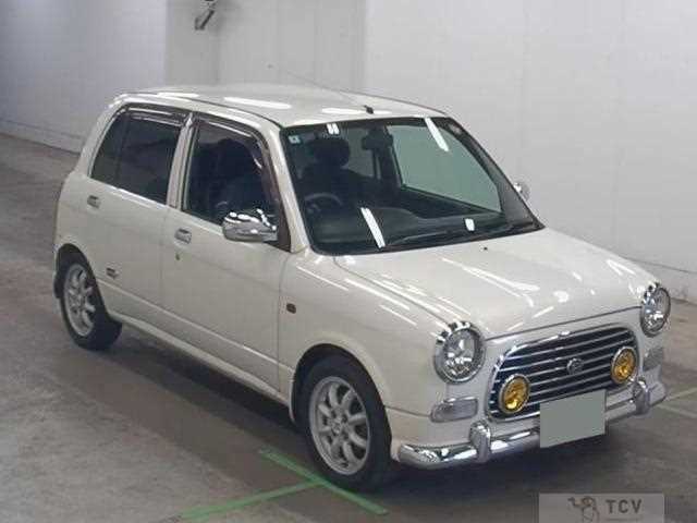 2001 Daihatsu Miragino