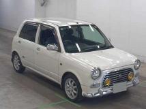2001 Daihatsu Miragino