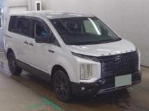 2024 Mitsubishi Delica D5