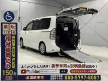2013 Toyota Voxy