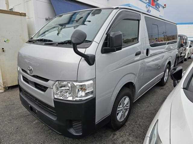 Toyota Hiace Van 2024 — миниатюра 3